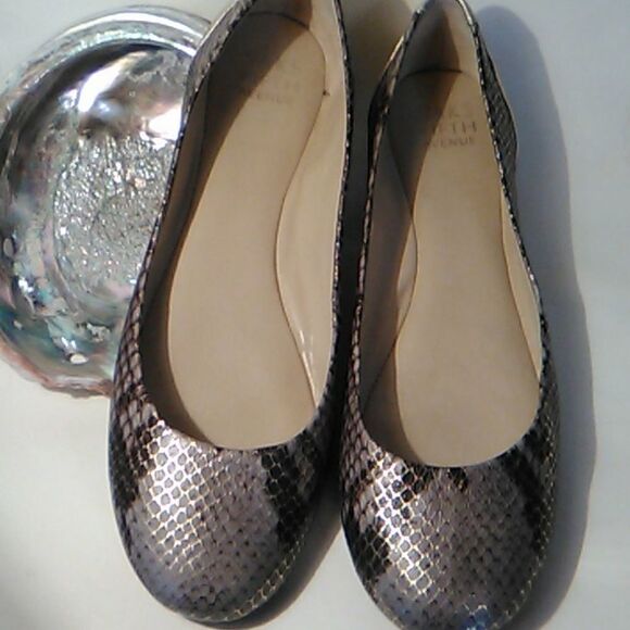 Saks Fifth Avenue Snake Embossed Flats - Picture 1 of 12